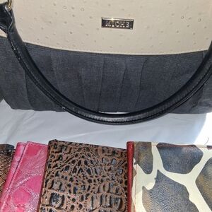 Miche Two-Tone Black and Cream Shoulder Bag Includ 9 Case